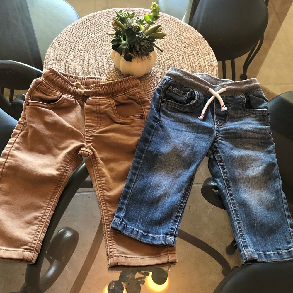 EUC Baby Jeans Cat and Jack 12 months